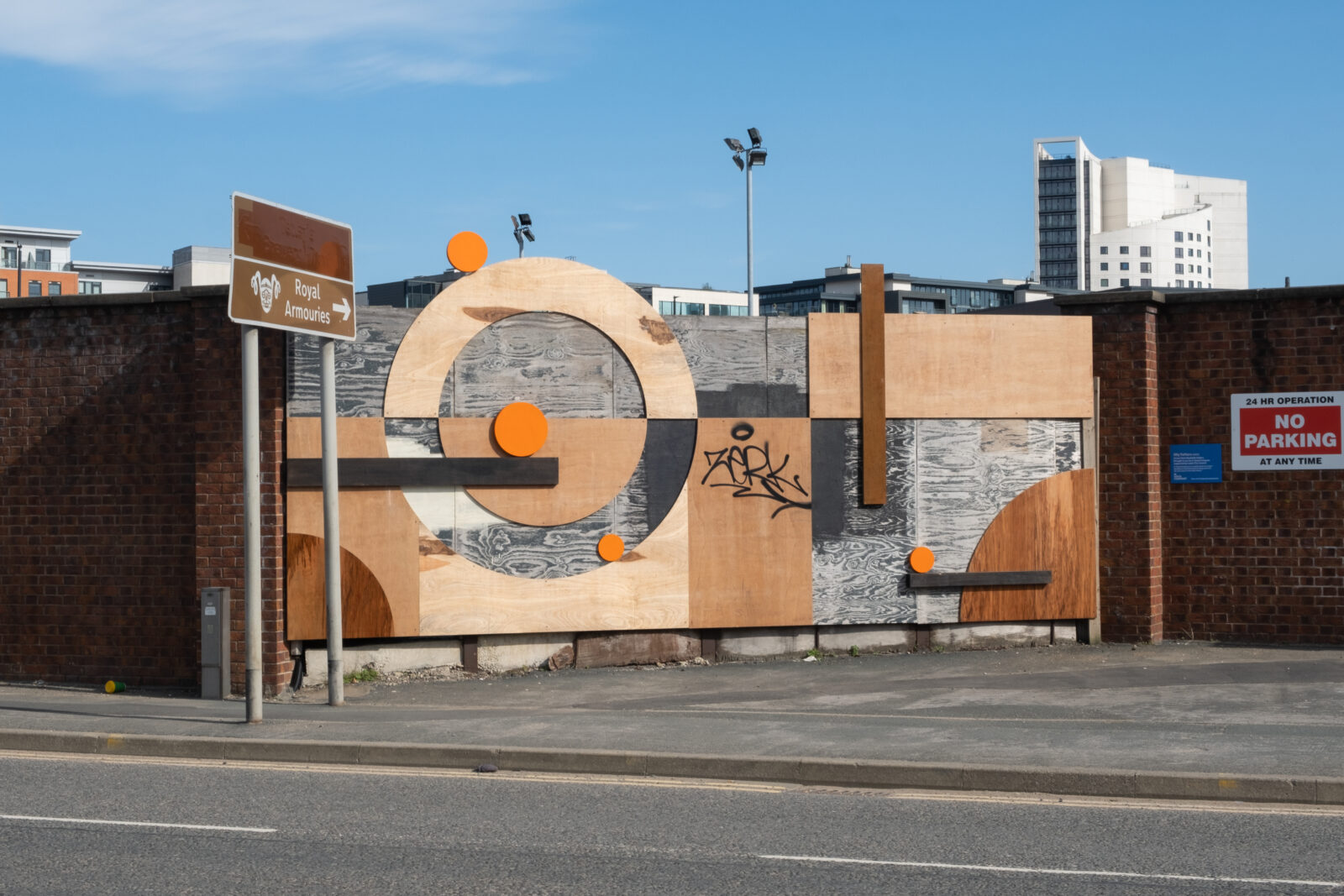 The Crown Point Roadside Gallery